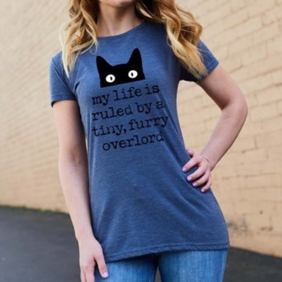 Top😺"My life ...tiny, furry, overlord" 😺tee shirt blouse - Picture 6 of 8